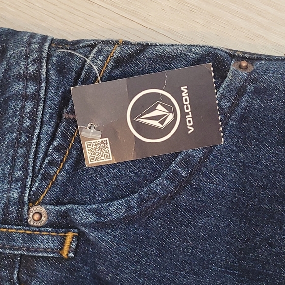 Volcom modern straight leg Nova jeans size 23 - Picture 2 of 6